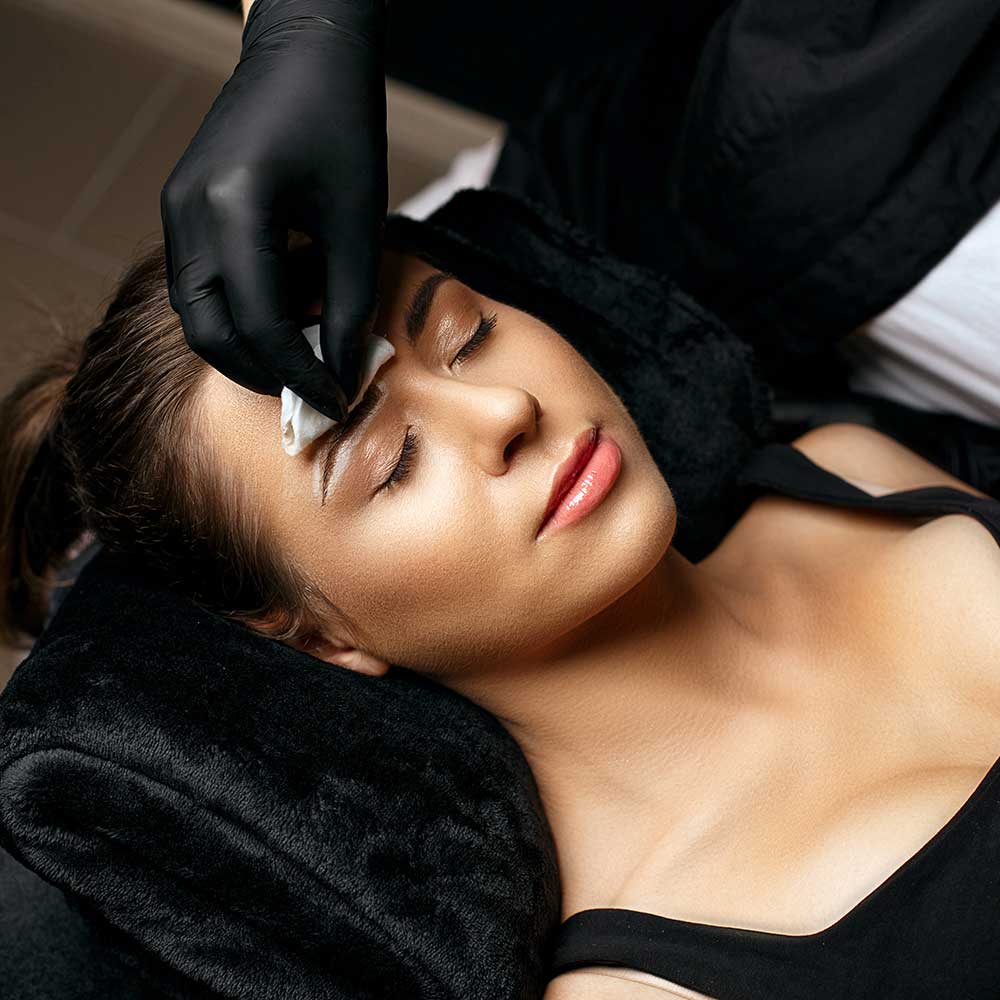 Corrective permanent makeup services at candibrows for improved results